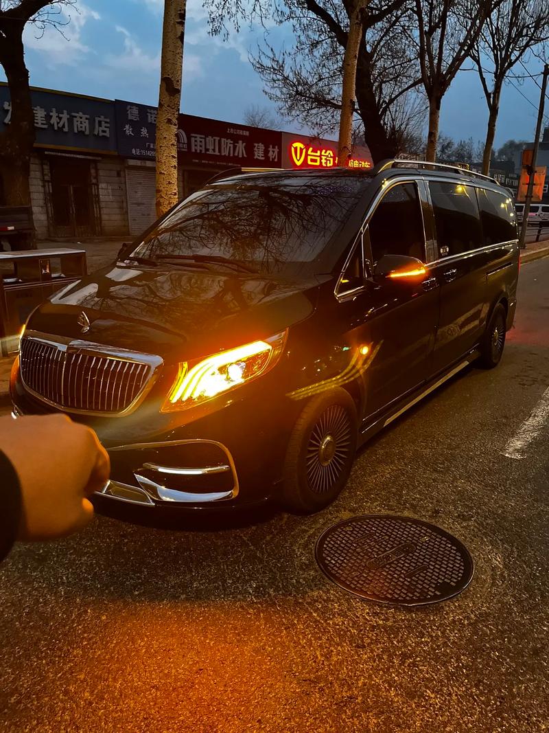 奔驰商务680费用？奔驰商务680费用表？  第2张