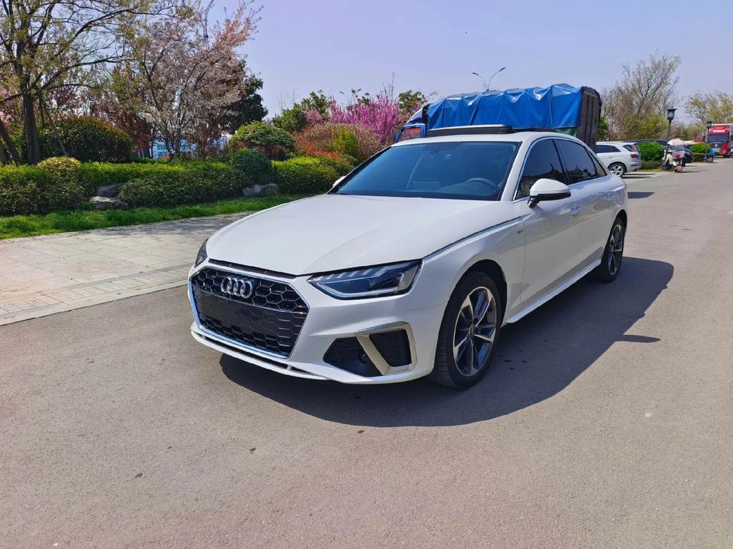 2018款奥迪a4新车多少钱？2018奥迪a4l20t费用？  第1张