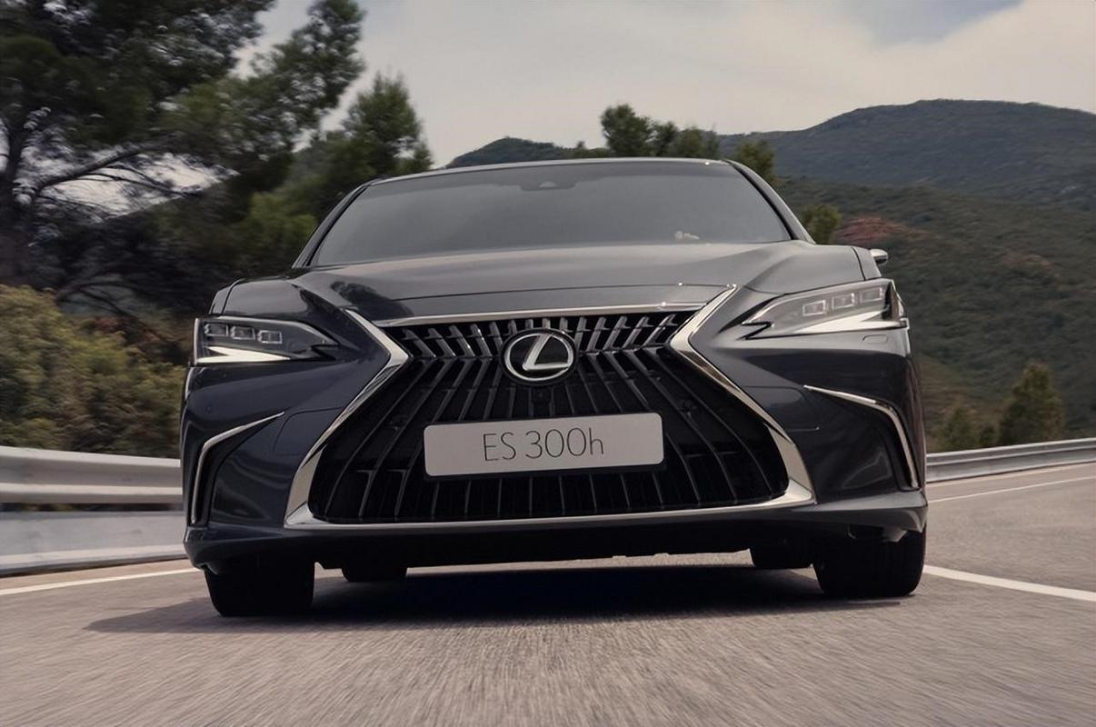 雷克萨斯suv新款2021费用，雷克萨斯suv2020款费用  第3张