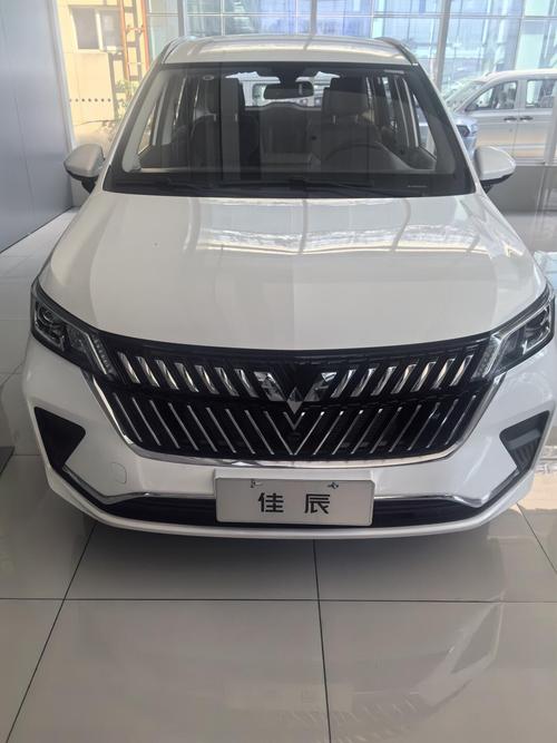 五菱星辰有七座吗，五菱星辰suv有六座的吗？  第4张