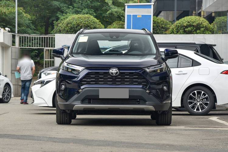 2022丰田荣放suv新款费用？丰田荣放suv2020款费用及图片？  第5张