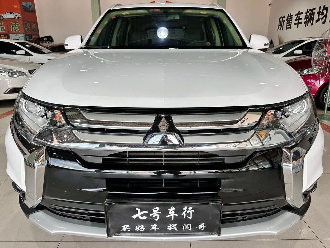 三菱欧蓝德报价参数，三菱欧蓝德2022新款参数  第2张