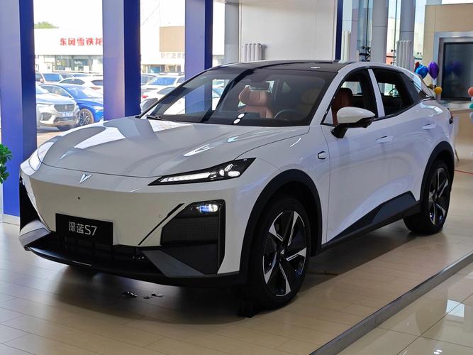 特斯拉新能源轿车，特斯拉新型能源汽车  第1张