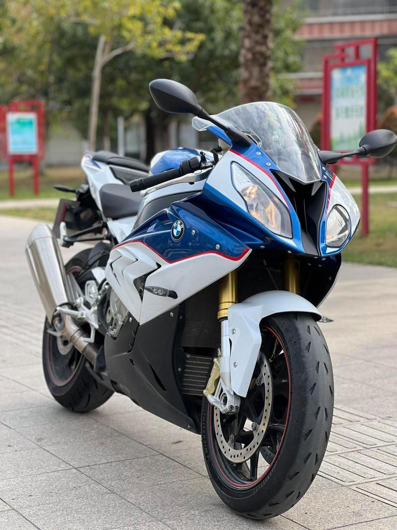 宝马z1000rr费用，宝马1000srr报价？  第1张