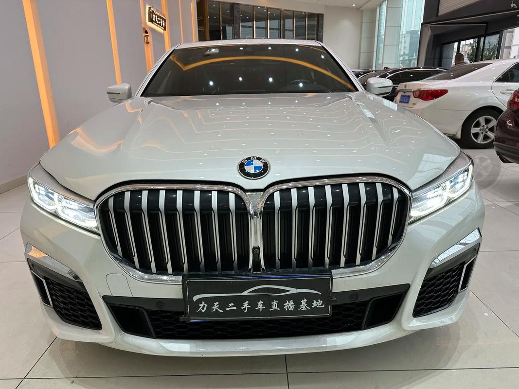 2020款宝马730二手车费用，宝马730i二手车？  第4张