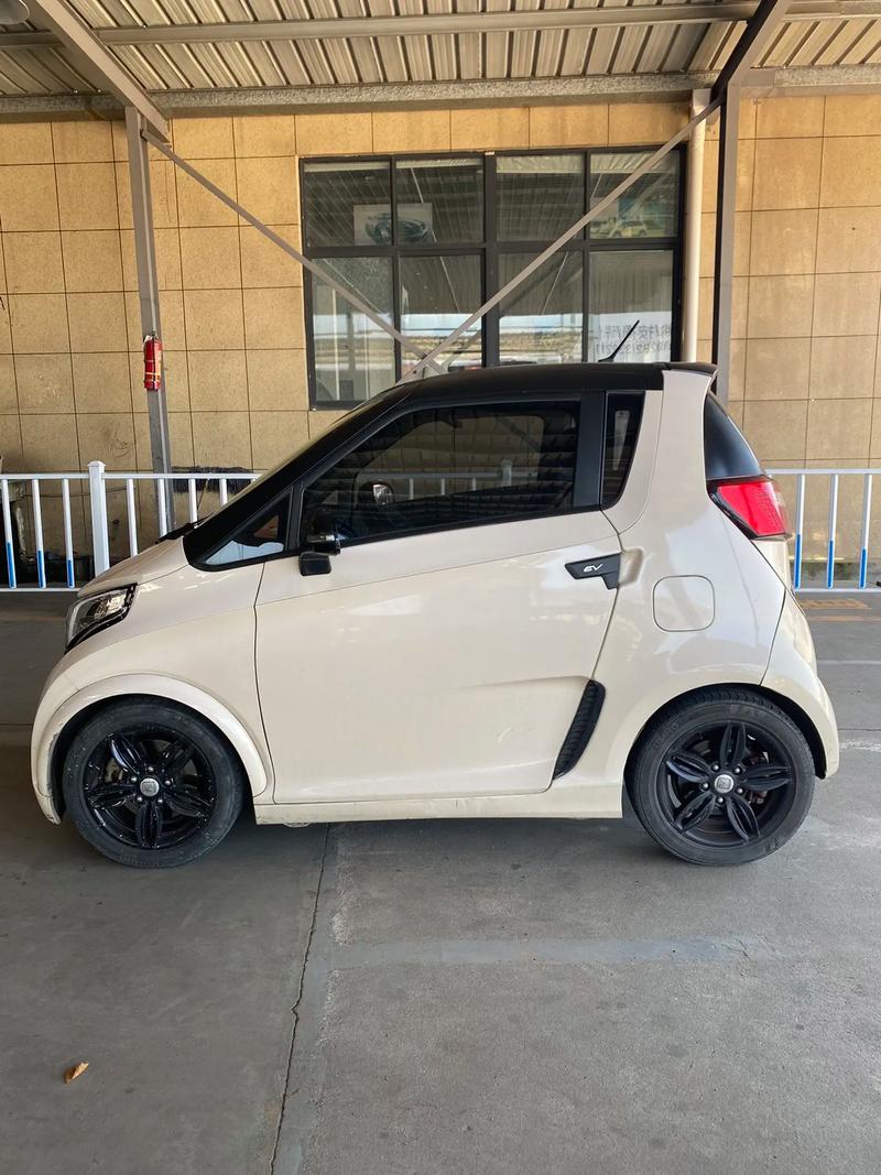 众泰新能源汽车费用e200，众泰e200费用纯电动车  第5张