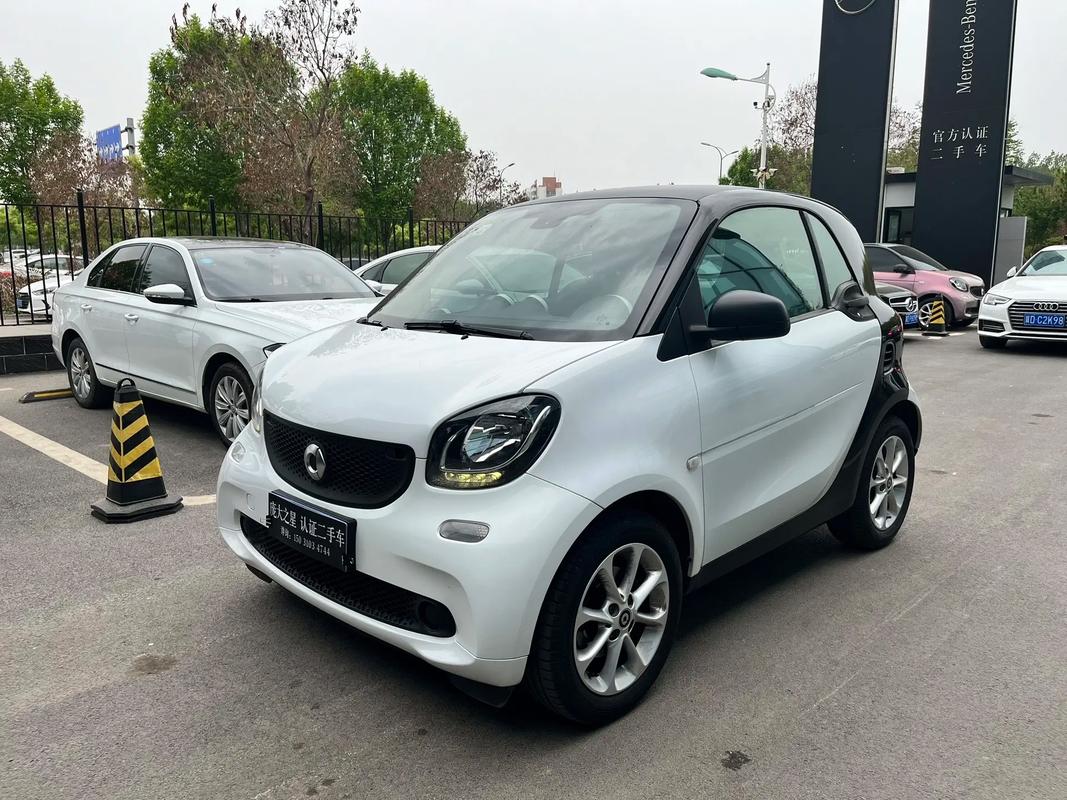 奔驰新能源微型车，奔驰新能源小汽车  第2张