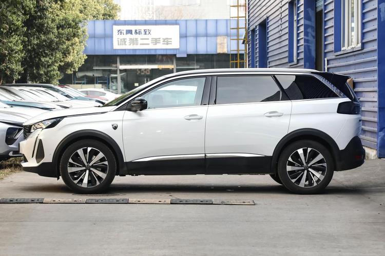 东风标致5008费用配置？东风标致suv 5008？  第3张