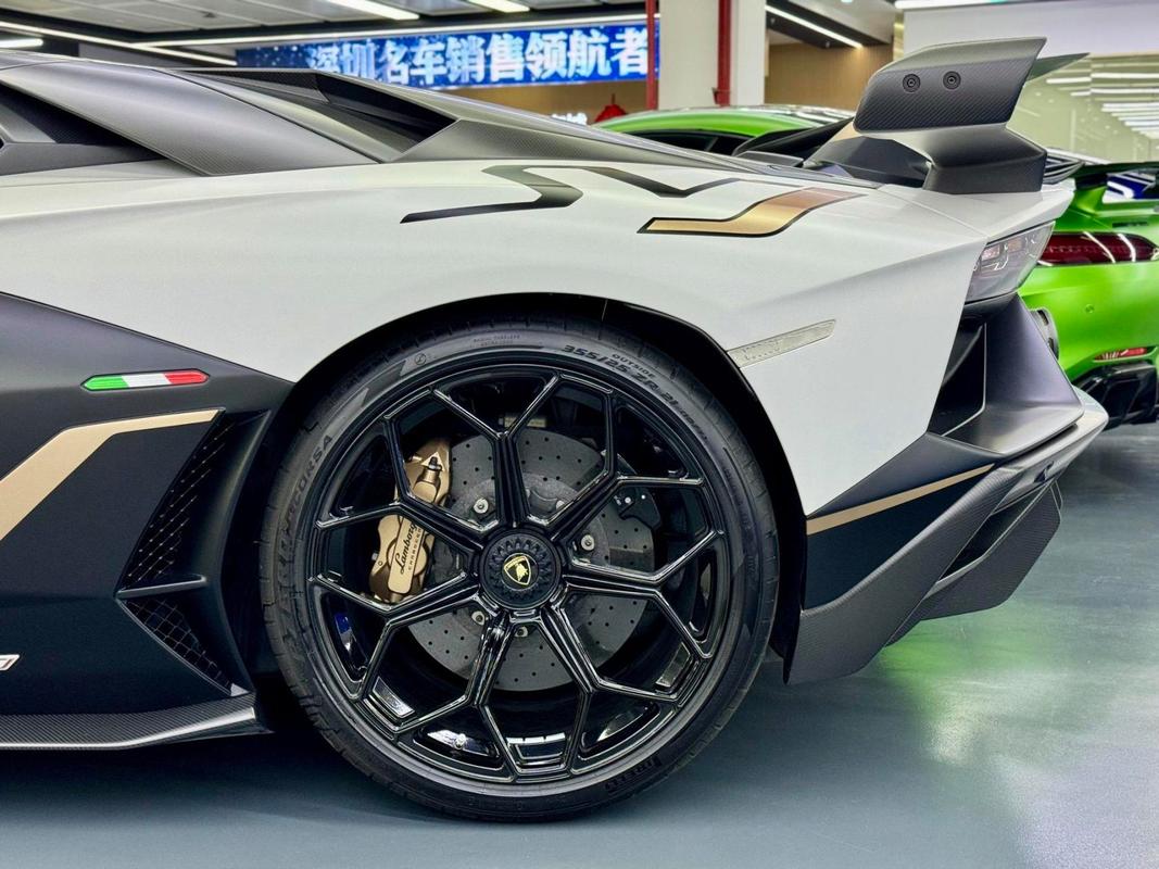 兰博基尼svj限量多少台，兰博基尼sian限量多少台  第3张