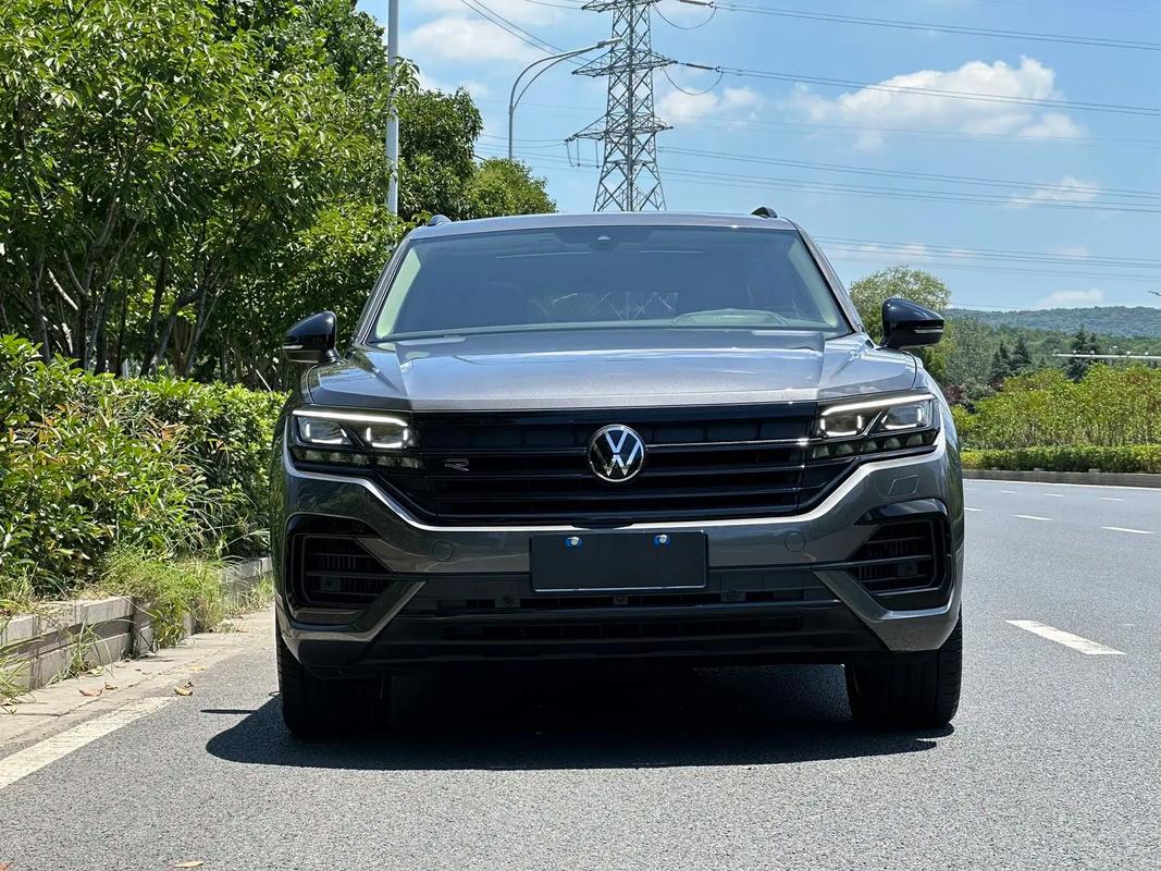 2023新款大众途锐v8费用？大众2021最新款途锐？  第3张